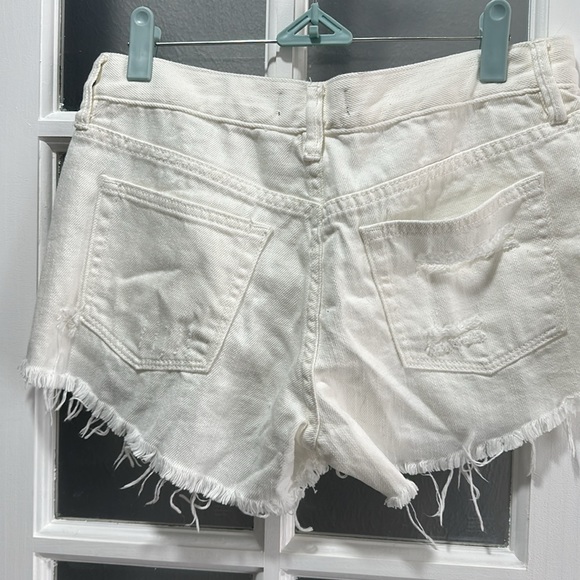NWT Free People We The Free Living Good Vibrations White Denim Cutoff Shorts - Picture 10 of 11